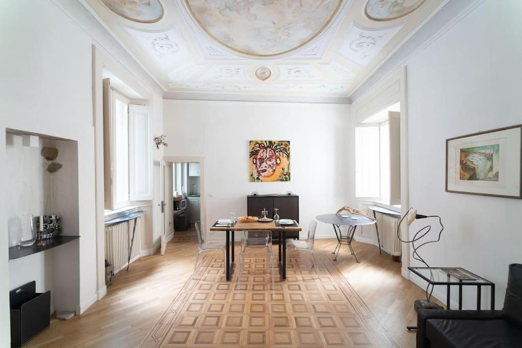 Casa Quarenghi - Original Frescoes Apartament *